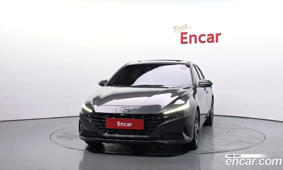 Hyundai Avante 2023 1.6 автомат (гидро), фото 3