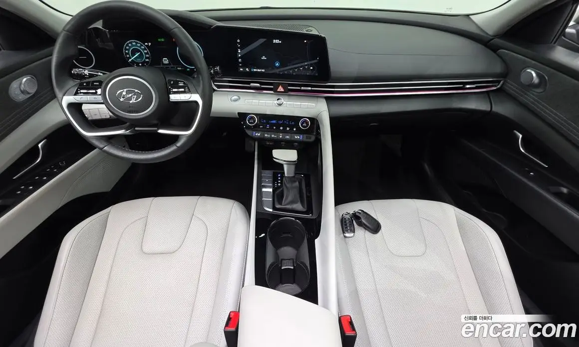Hyundai Avante 2023 1.6 автомат (гидро), фото 10