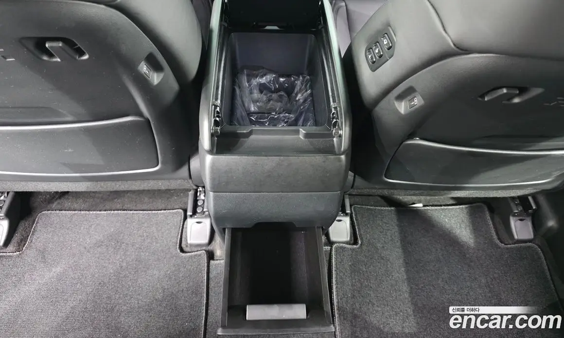 Hyundai Santa Fe 2024 2.5 автомат (гидро), фото 33
