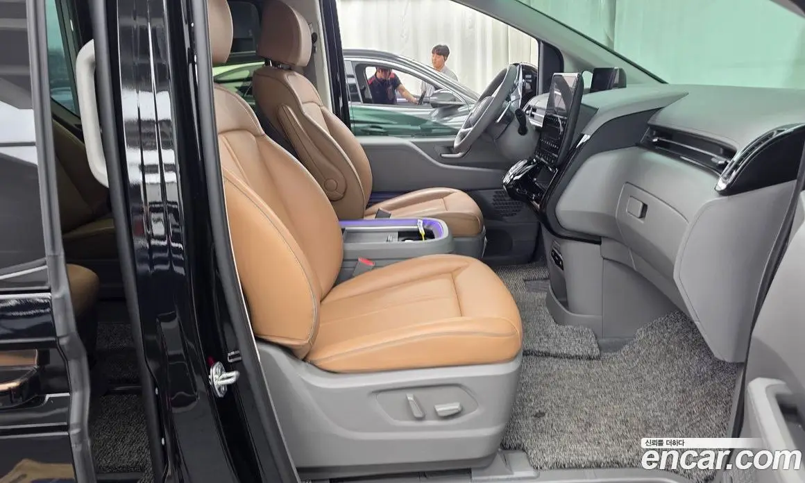 Hyundai Staria 2023 3.5 автомат (гидро), фото 17 Hyundai Staria 2023 3.5 автомат (гидро), фото 17