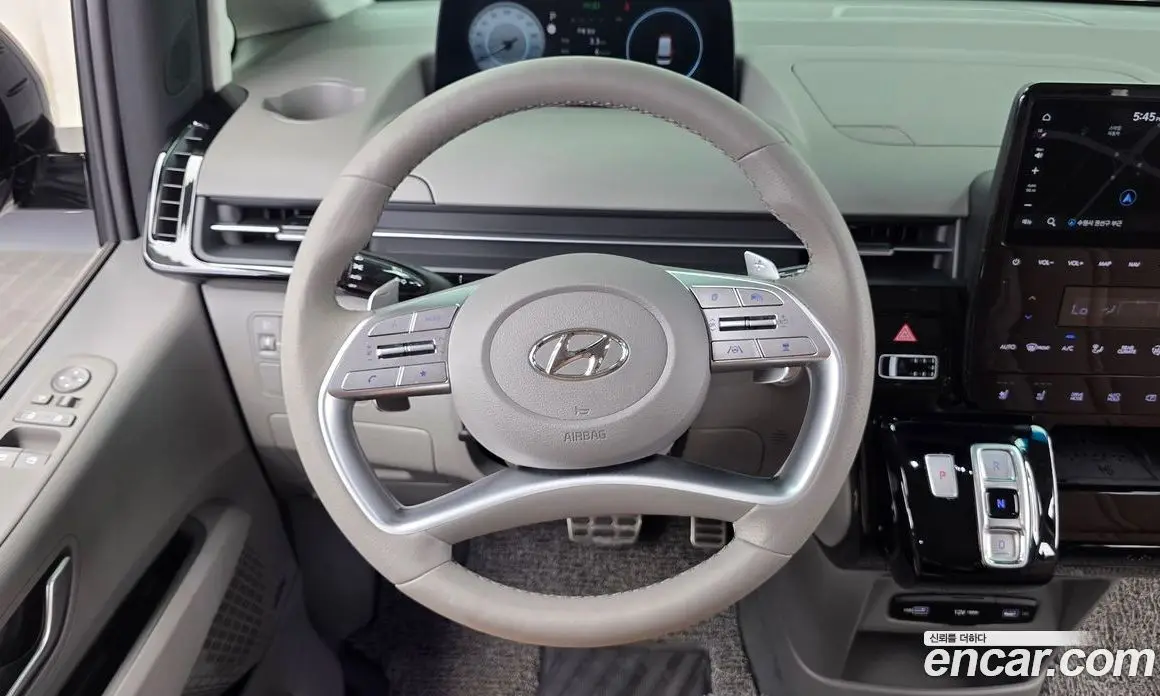 Hyundai Staria 2023 3.5 автомат (гидро), фото 19 Hyundai Staria 2023 3.5 автомат (гидро), фото 19