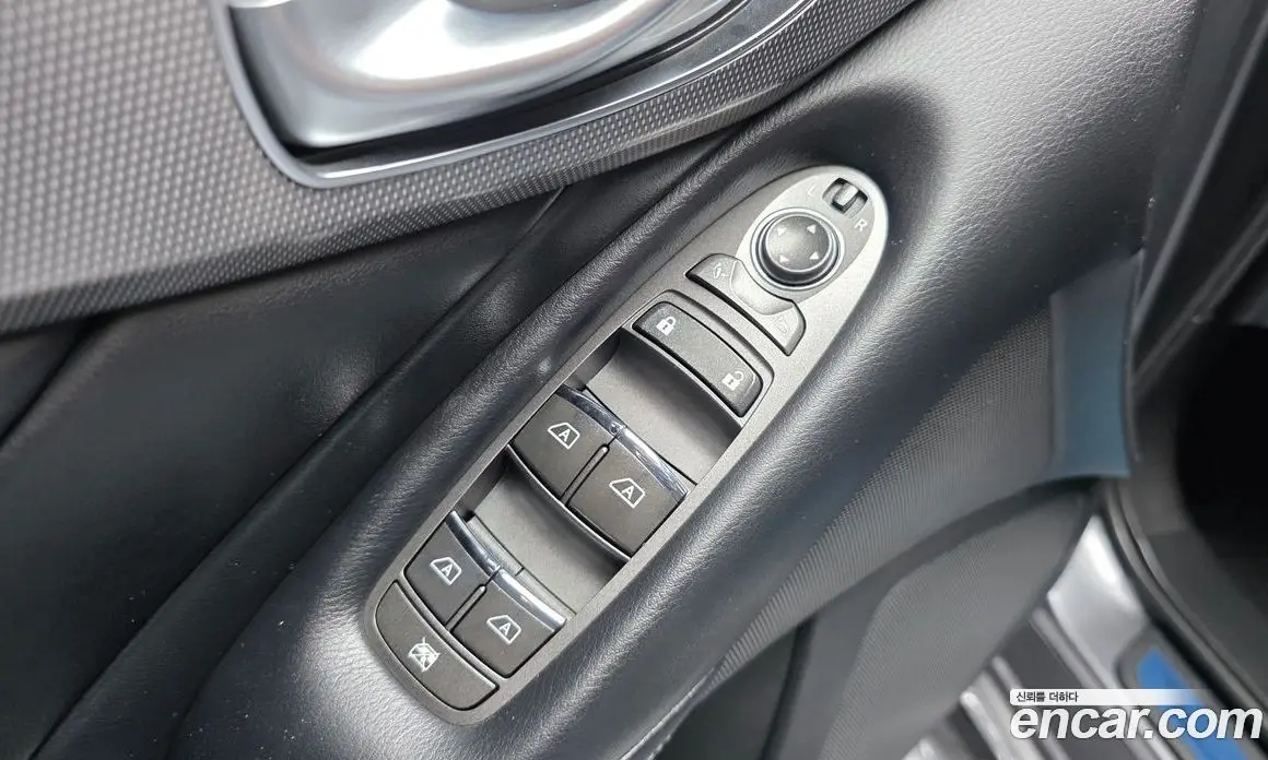 Infiniti Q50 2016 2.1 автомат (гидро), фото 18 Infiniti Q50 2016 2.1 автомат (гидро), фото 18