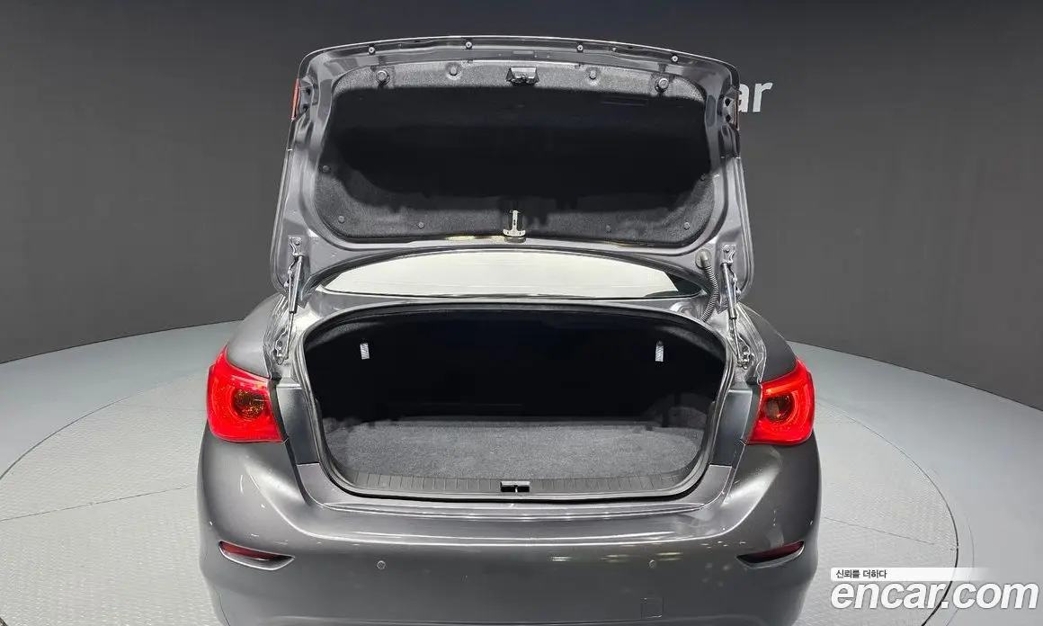 Infiniti Q50 2016 2.1 автомат (гидро), фото 20 Infiniti Q50 2016 2.1 автомат (гидро), фото 20