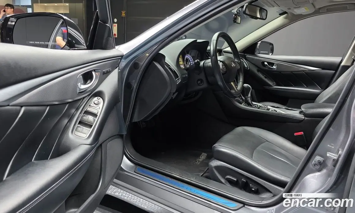 Infiniti Q50 2016 2.1 автомат (гидро), фото 10 Infiniti Q50 2016 2.1 автомат (гидро), фото 10