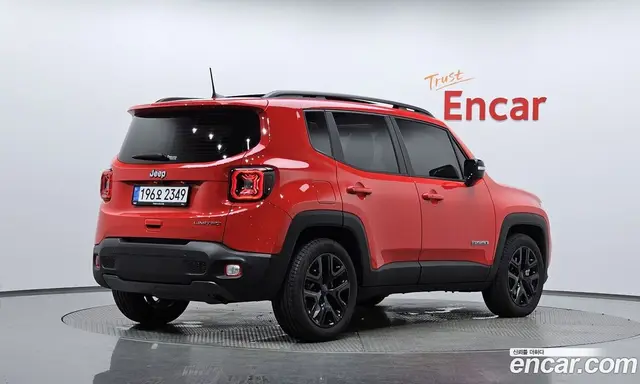 Jeep Renegade 2023 1.3 автомат (гидро), миниатюра 1 Jeep Renegade 2023 1.3 автомат (гидро), миниатюра 1