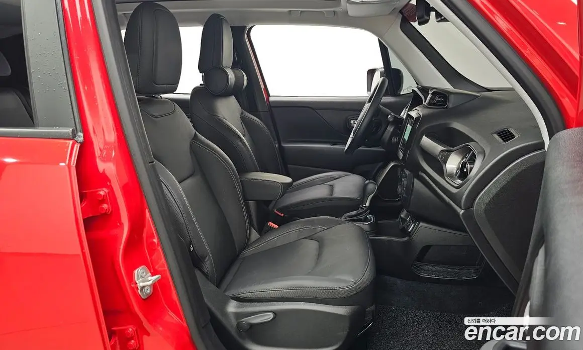 Jeep Renegade 2023 1.3 автомат (гидро), фото 16 Jeep Renegade 2023 1.3 автомат (гидро), фото 16