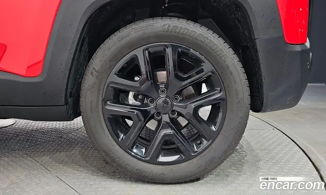 Jeep Renegade 2023 1.3 автомат (гидро), миниатюра 6 Jeep Renegade 2023 1.3 автомат (гидро), миниатюра 6