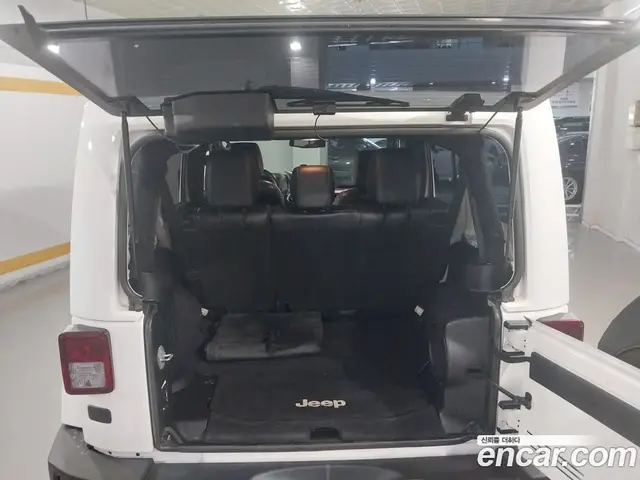 Jeep Wrangler 2013 2.8 автомат (гидро), миниатюра 12