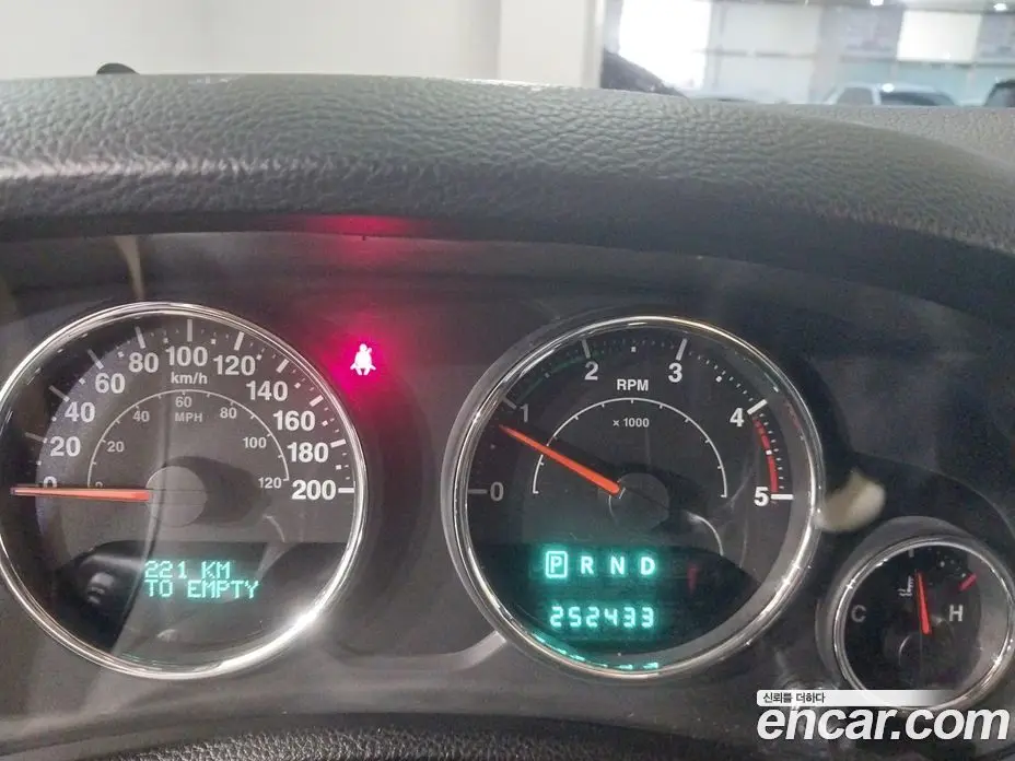 Jeep Wrangler 2013 2.8 автомат (гидро), фото 6 Jeep Wrangler 2013 2.8 автомат (гидро), фото 6