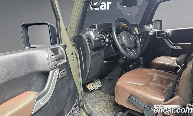Jeep Wrangler 2015 2.8 автомат (гидро), миниатюра 11
