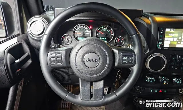 Jeep Wrangler 2015 2.8 автомат (гидро), миниатюра 12