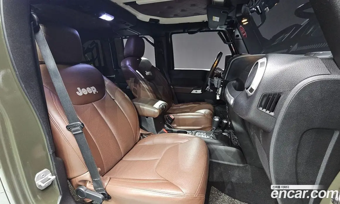 Jeep Wrangler 2015 2.8 автомат (гидро), фото 10