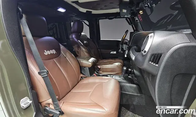 Jeep Wrangler 2015 2.8 автомат (гидро), миниатюра 10