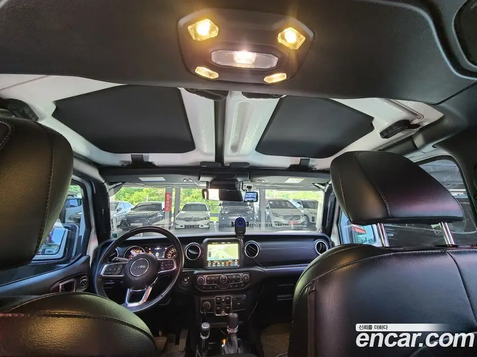 Jeep Wrangler 2019 2.0 автомат (гидро), фото 16 Jeep Wrangler 2019 2.0 автомат (гидро), фото 16