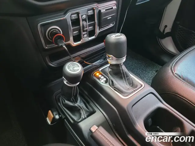 Jeep Wrangler 2019 2.0 автомат (гидро), миниатюра 9 Jeep Wrangler 2019 2.0 автомат (гидро), миниатюра 9