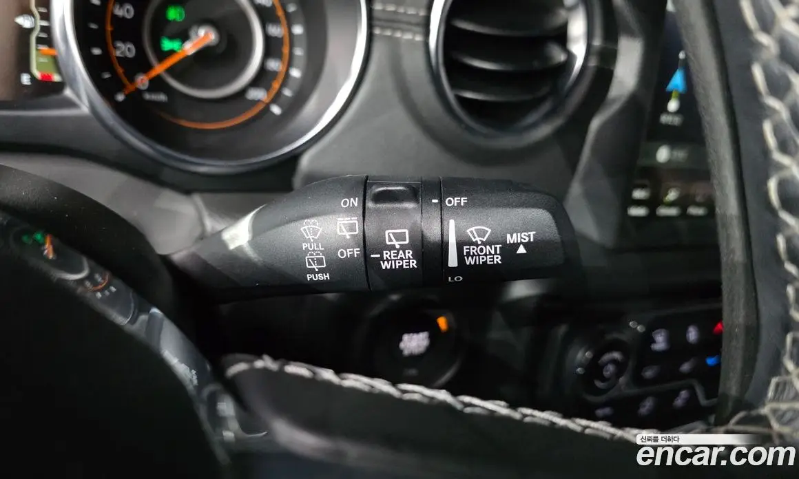 Jeep Wrangler 2022 2.0 автомат (гидро), фото 25 Jeep Wrangler 2022 2.0 автомат (гидро), фото 25