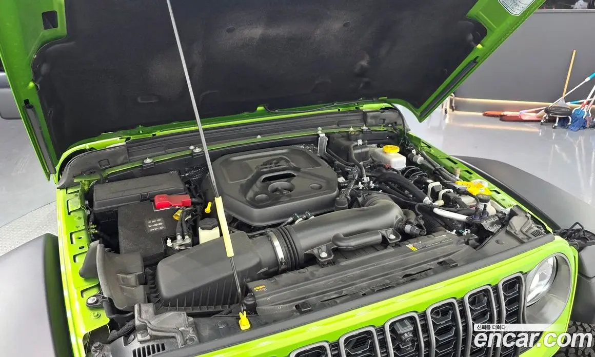 Jeep Wrangler 2025 2.0 автомат (гидро), фото 6 Jeep Wrangler 2025 2.0 автомат (гидро), фото 6