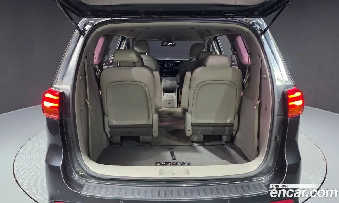 Kia Carnival 2020 2.2 автомат (гидро), фото 20