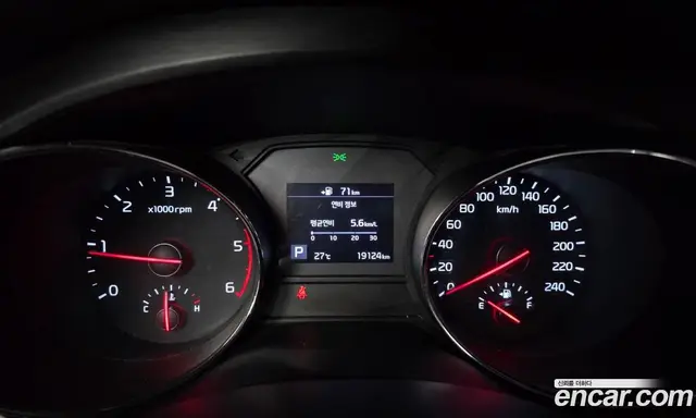 Kia Carnival 2020 2.2 автомат (гидро), миниатюра 8