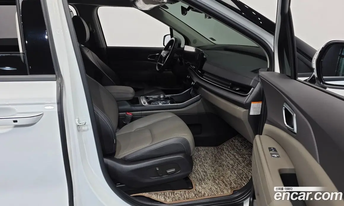 Kia Carnival 2025 1.6 автомат (гидро), фото 17 Kia Carnival 2025 1.6 автомат (гидро), фото 17