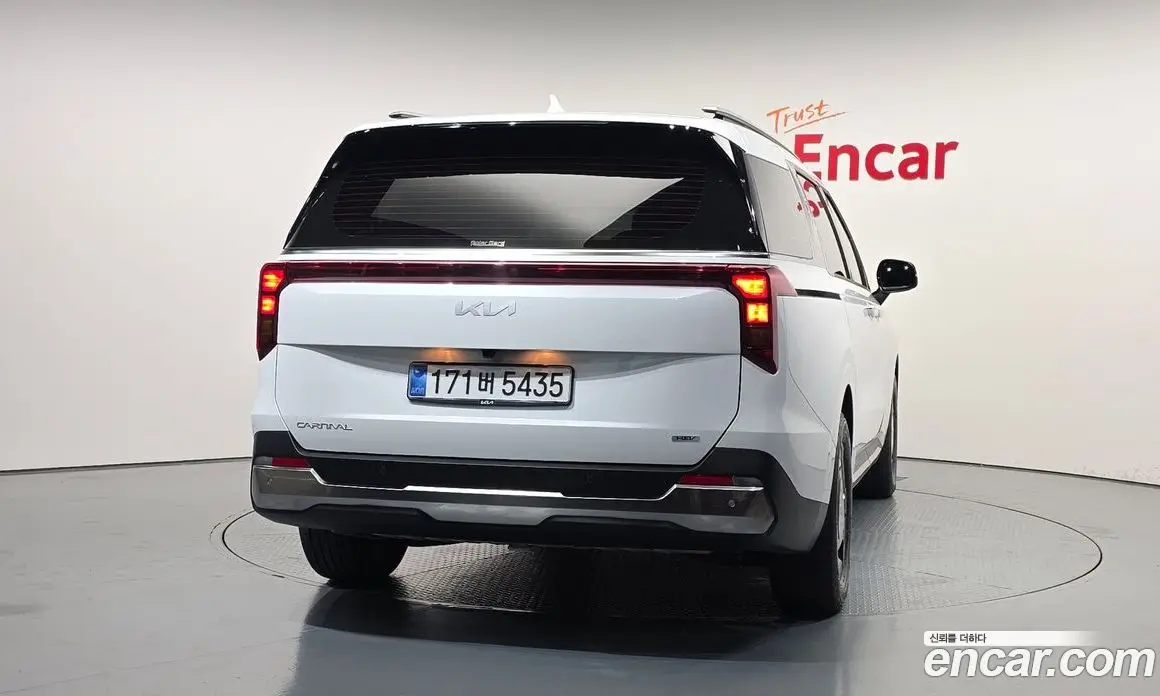 Kia Carnival 2025 1.6 автомат (гидро), фото 4 Kia Carnival 2025 1.6 автомат (гидро), фото 4