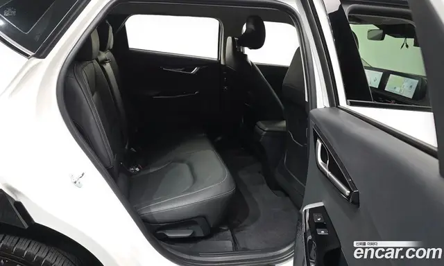 Kia EV6 2023 0.1 автомат (гидро), миниатюра 12