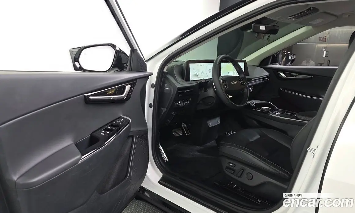 Kia EV6 2023 0.1 автомат (гидро), фото 10
