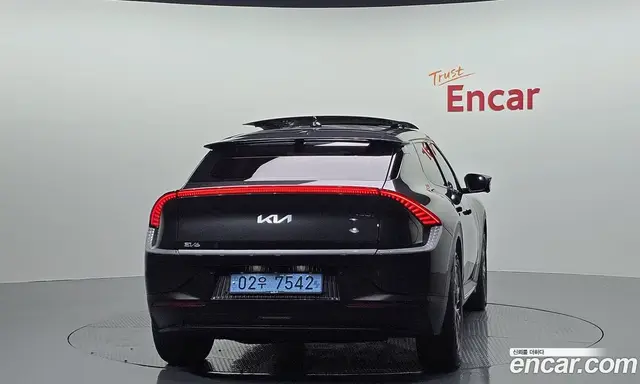 Kia EV6 2023 0.1 автомат (гидро), миниатюра 4