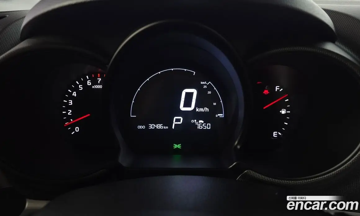 Kia Ray 2018 1.0 автомат (гидро), фото 11