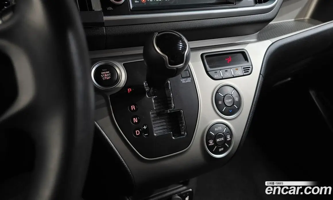 Kia Ray 2018 1.0 автомат (гидро), фото 12