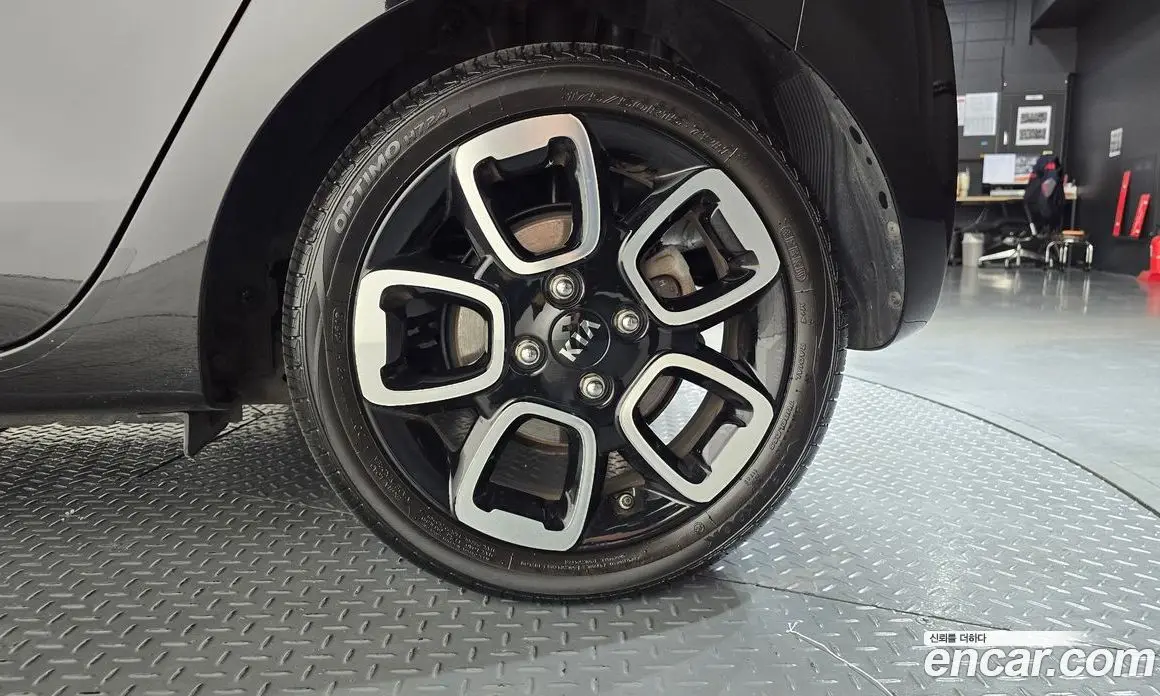 Kia Ray 2018 1.0 автомат (гидро), фото 7