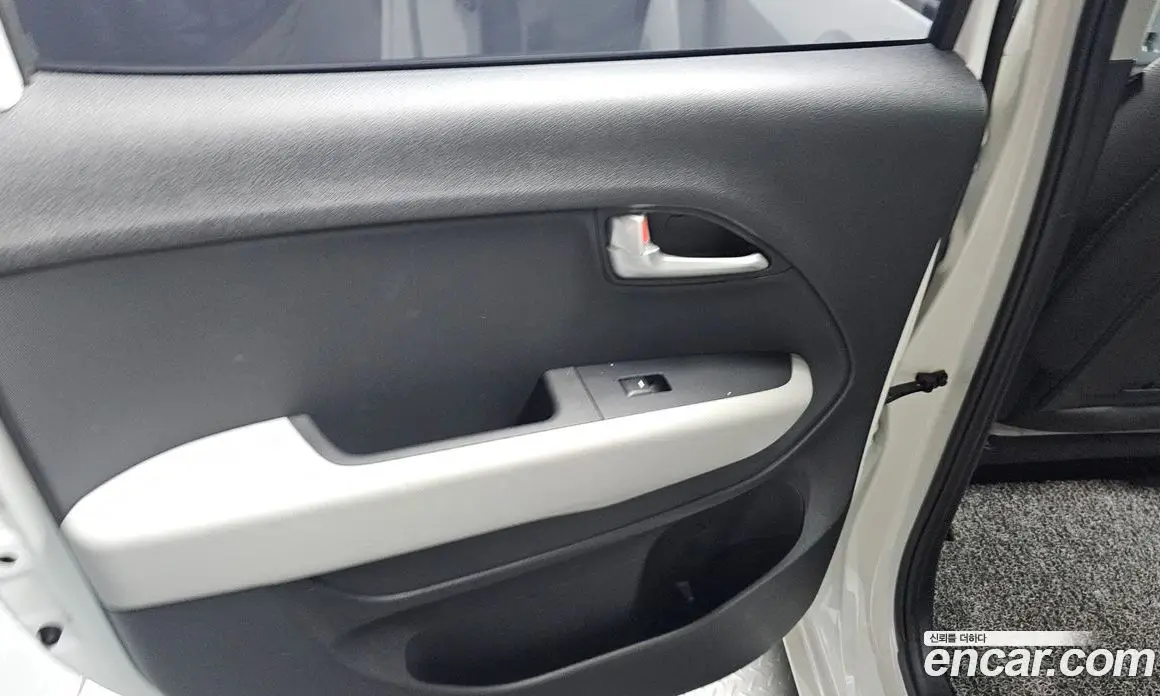 Kia Ray 2024 1.0 автомат (гидро), фото 15 Kia Ray 2024 1.0 автомат (гидро), фото 15