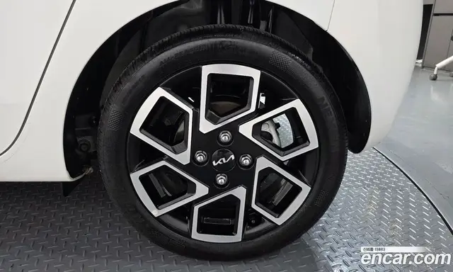 Kia Ray 2024 1.0 автомат (гидро), миниатюра 7 Kia Ray 2024 1.0 автомат (гидро), миниатюра 7