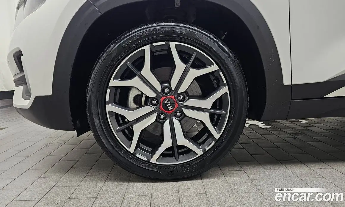Kia Seltos 2020 1.6 автомат (гидро), фото 5 Kia Seltos 2020 1.6 автомат (гидро), фото 5