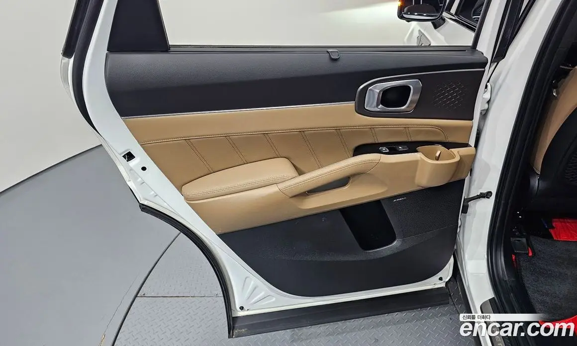 Kia Sorento 2024 2.5 автомат (гидро), фото 14 Kia Sorento 2024 2.5 автомат (гидро), фото 14