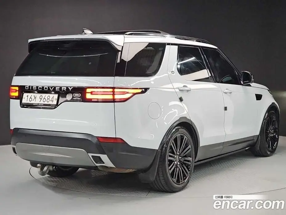 Land Rover Discovery 2017 3.0 автомат (гидро), фото 4 Land Rover Discovery 2017 3.0 автомат (гидро), фото 4