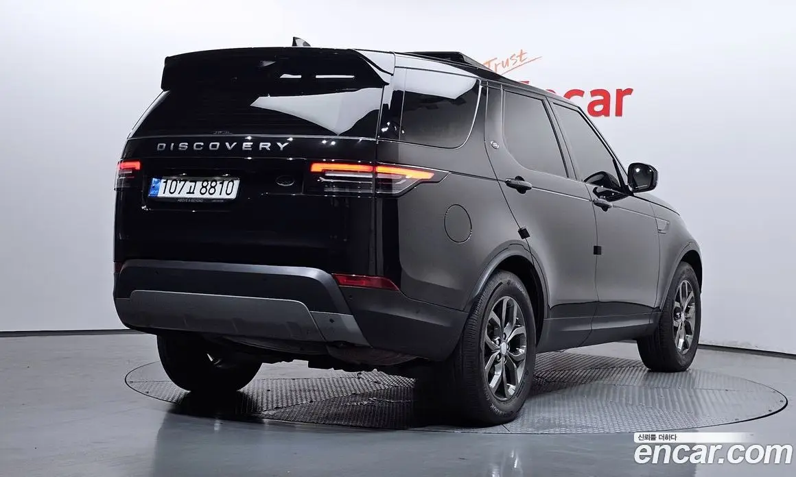 Land Rover Discovery 2020 2.0 автомат (гидро), фото 2 Land Rover Discovery 2020 2.0 автомат (гидро), фото 2