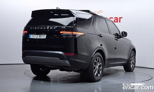 Land Rover Discovery 2020 2.0 автомат (гидро), миниатюра 2 Land Rover Discovery 2020 2.0 автомат (гидро), миниатюра 2