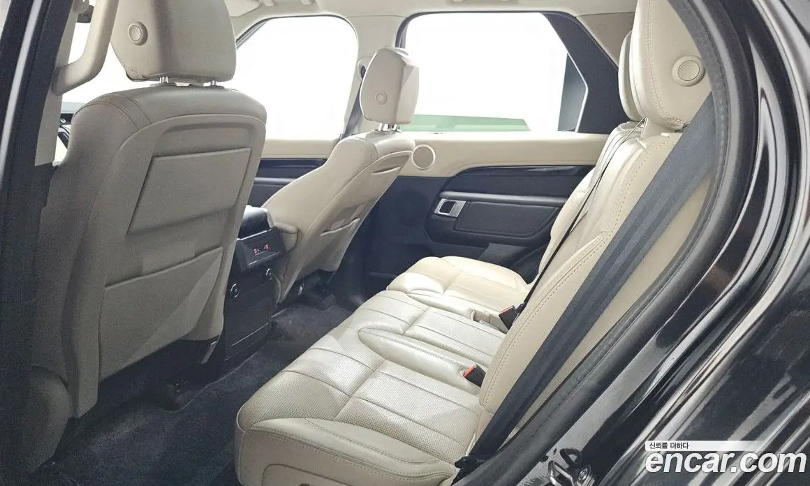Land Rover Discovery 2020 2.0 автомат (гидро), фото 28 Land Rover Discovery 2020 2.0 автомат (гидро), фото 28