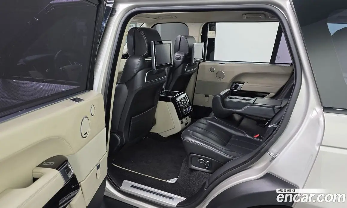 Land Rover Range Rover 2015 4.4 автомат (гидро), фото 11 Land Rover Range Rover 2015 4.4 автомат (гидро), фото 11