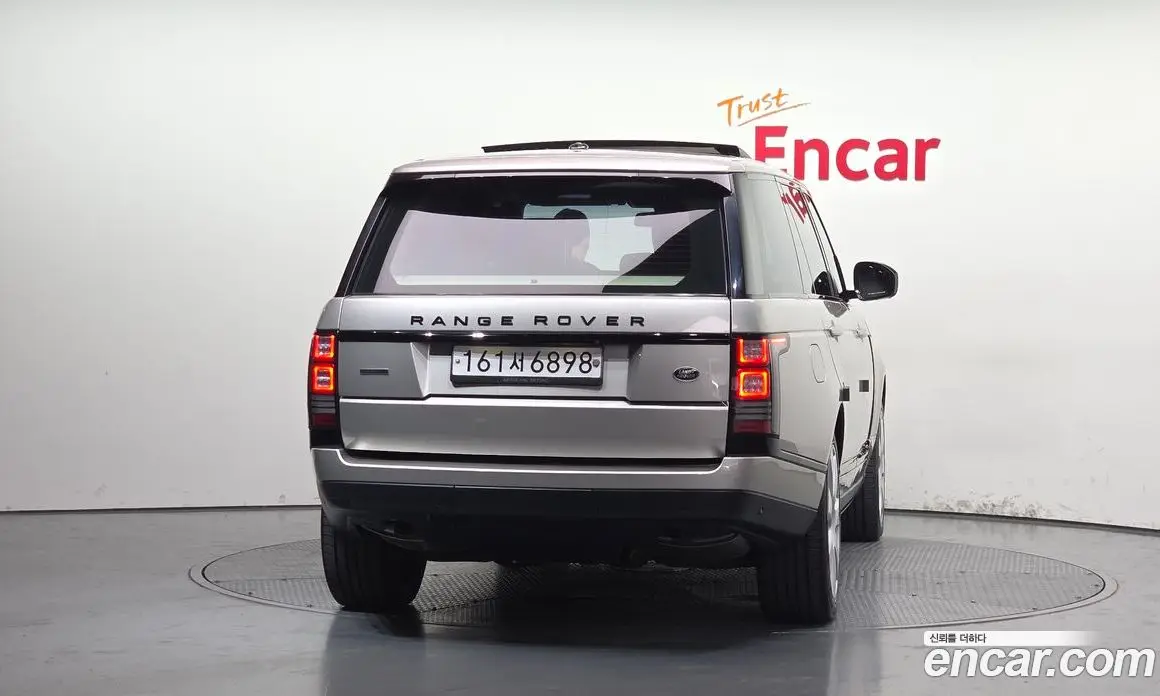 Land Rover Range Rover 2015 4.4 автомат (гидро), фото 4 Land Rover Range Rover 2015 4.4 автомат (гидро), фото 4