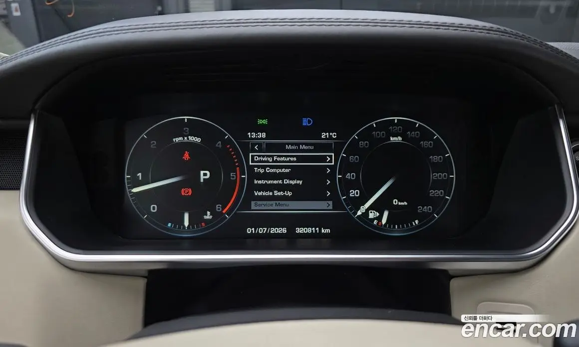 Land Rover Range Rover 2015 4.4 автомат (гидро), фото 8 Land Rover Range Rover 2015 4.4 автомат (гидро), фото 8