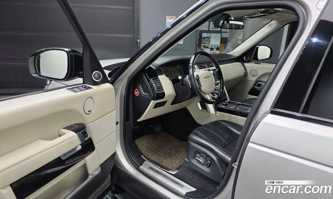 Land Rover Range Rover 2015 4.4 автомат (гидро), фото 10 Land Rover Range Rover 2015 4.4 автомат (гидро), фото 10