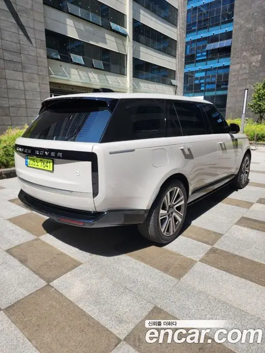 Land Rover Range Rover 2025 4.4 автомат (гидро), миниатюра 2 Land Rover Range Rover 2025 4.4 автомат (гидро), миниатюра 2