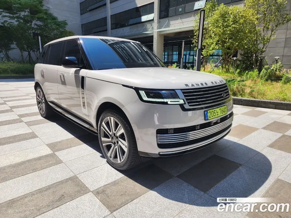 Land Rover Range Rover 2025 4.4 автомат (гидро), фото 12 Land Rover Range Rover 2025 4.4 автомат (гидро), фото 12