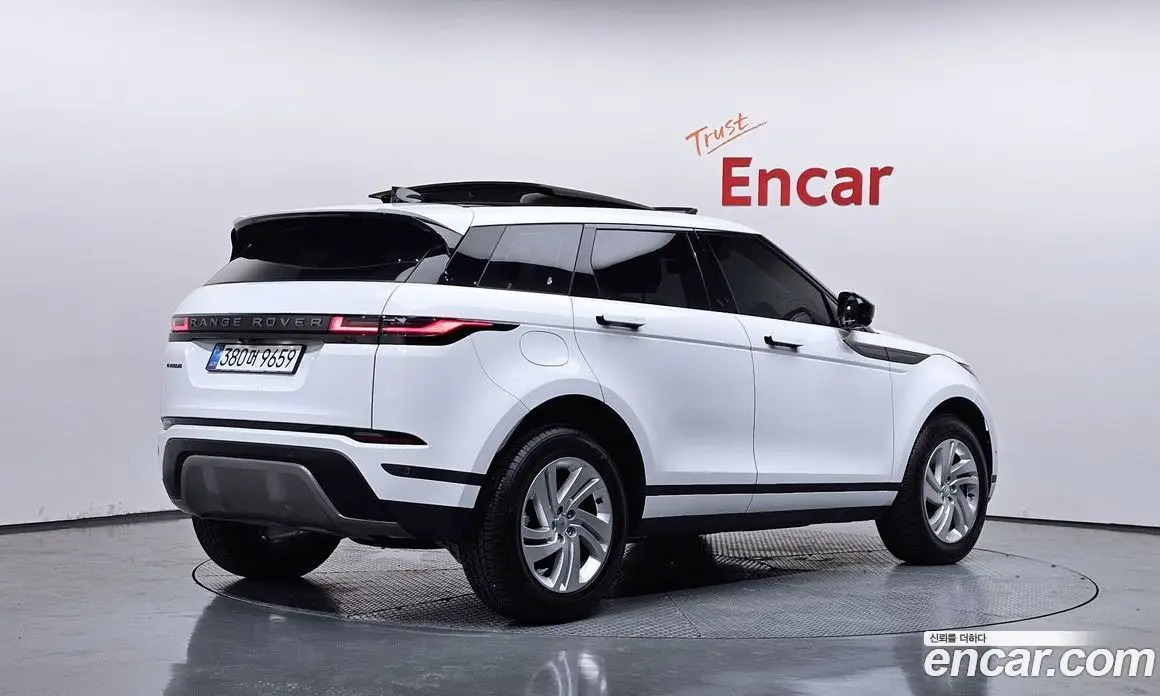 Land Rover Range Rover Evoque 2025 2.0 автомат (гидро), фото 2 Land Rover Range Rover Evoque 2025 2.0 автомат (гидро), фото 2