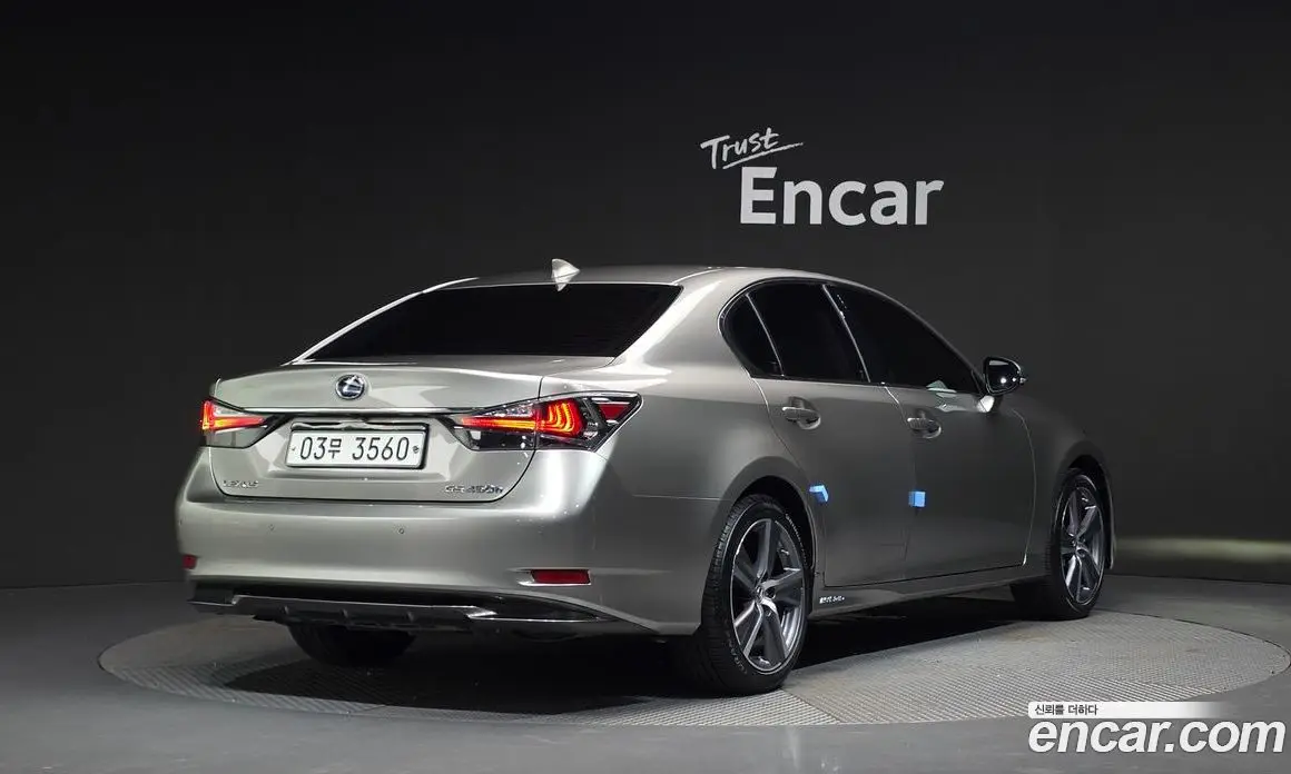 Lexus GS 2017 3.5 автомат (гидро), фото 2 Lexus GS 2017 3.5 автомат (гидро), фото 2