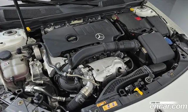 Mercedes-Benz A-Class 2022 2.0 автомат (гидро), миниатюра 5 Mercedes-Benz A-Class 2022 2.0 автомат (гидро), миниатюра 5