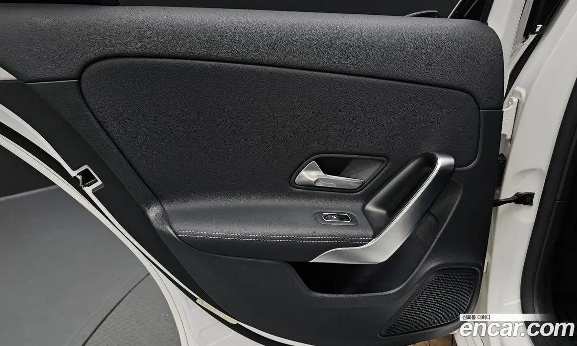 Mercedes-Benz A-Class 2023 2.0 автомат (гидро), фото 15 Mercedes-Benz A-Class 2023 2.0 автомат (гидро), фото 15