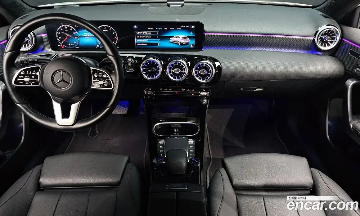 Mercedes-Benz A-Class 2023 2.0 автомат (гидро), фото 10 Mercedes-Benz A-Class 2023 2.0 автомат (гидро), фото 10
